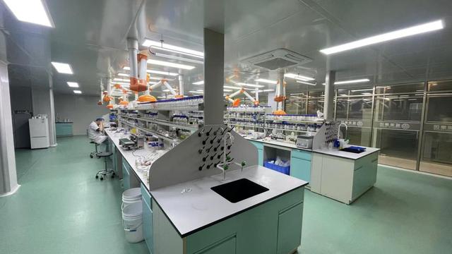 NeoKis Beauty skincare product line production