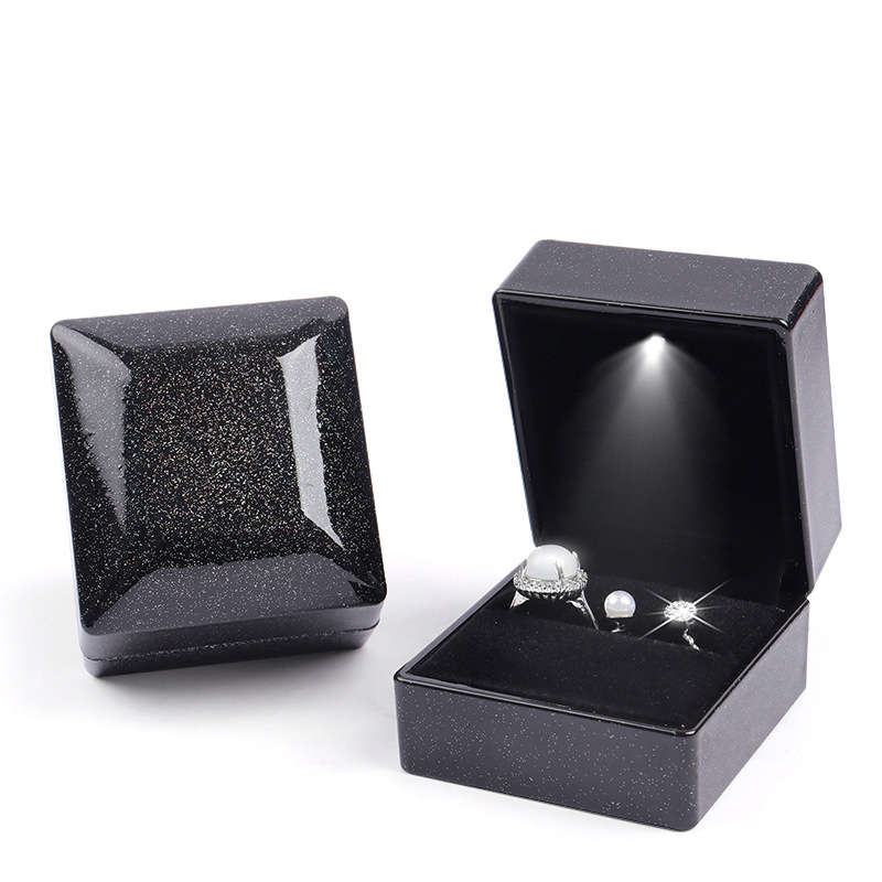 Hot Trendy White LED Light Jewelry Ring Box Custom Logo Velvet Engagement Wedding Ring Box Plastic Material Gift for Women