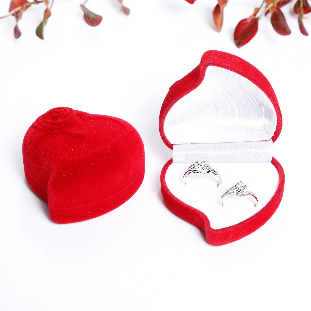 Jewelry Gift Box Heart-shaped Rings Packaging Display Portable Travel Case Velvet Ring Box Ring Jewelry Box