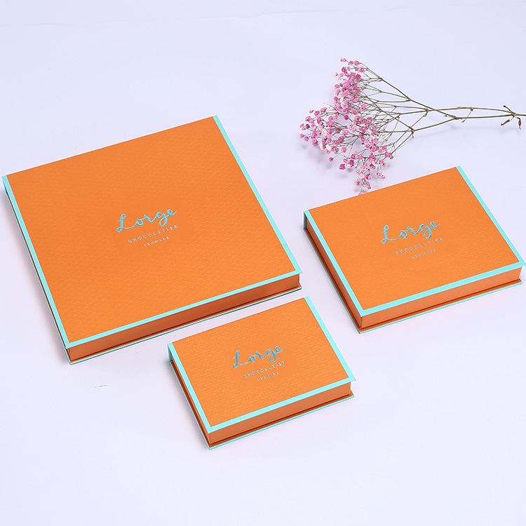 Luxury Custom Book Shape Empty Candy Packing Chocolate Packaging Gift Box with Insert Dividers