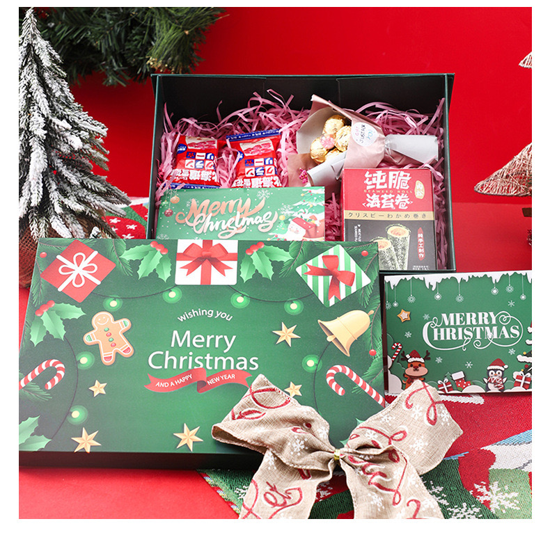 Wholesale Luxurious Merry Christmas New Year Gift Boxes for Present Folding Xmas Rigid Packaging Gift Box