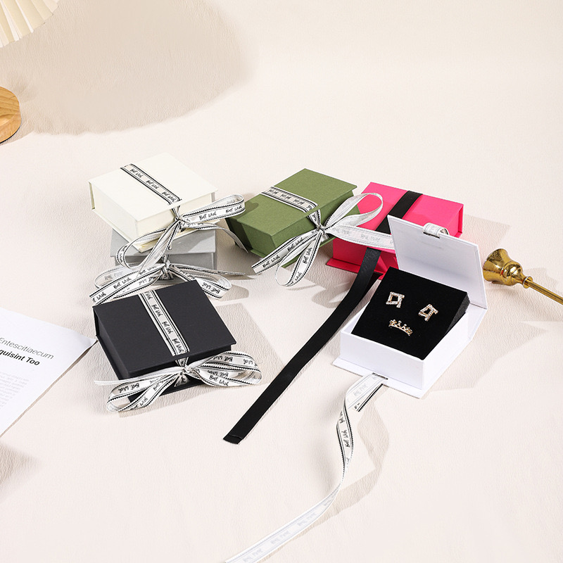 Custom Logo Magnetic Flip Cardboard Jewelry Paper Boxes With Ribbon Gift Jewelry Packaging Box