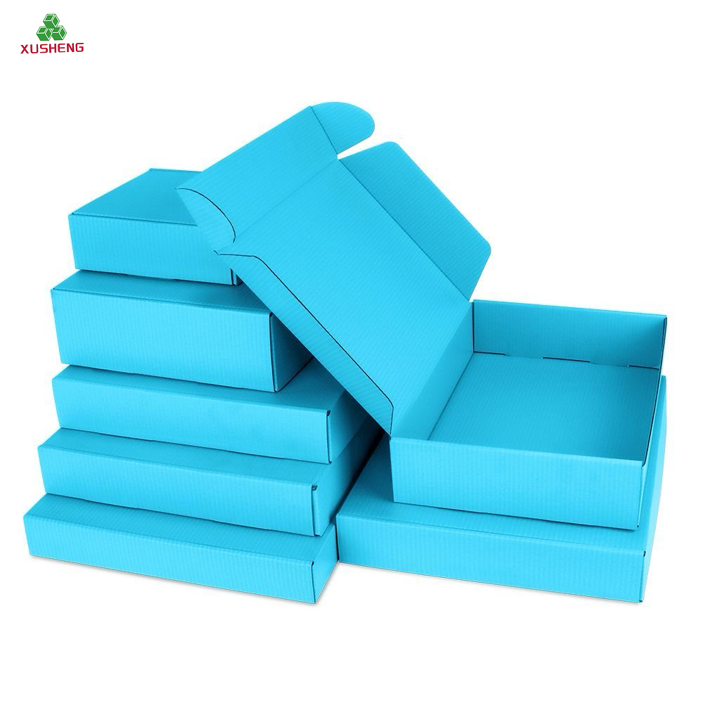 Eco-Friendly Custom Made Gift Boxes with Embossing &amp; Foil for Christmas and Birthday Surprises