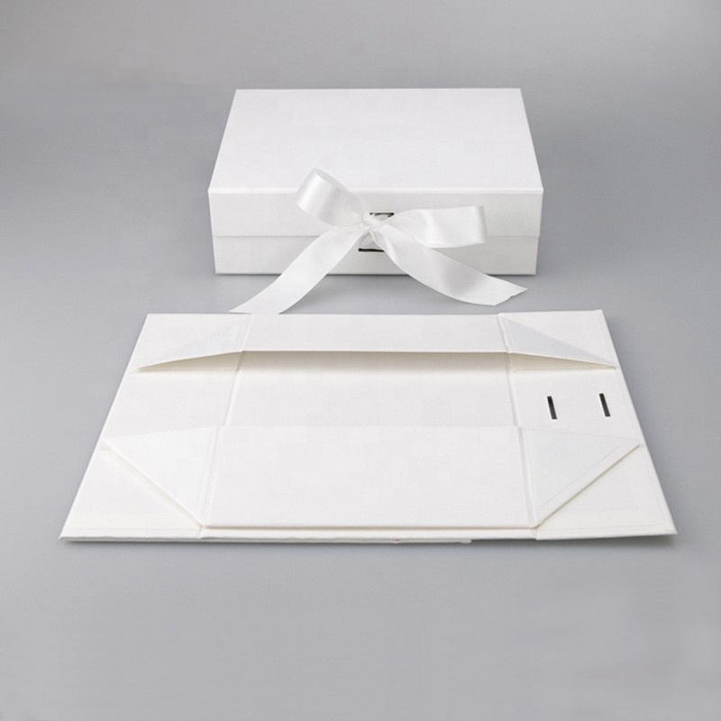 24x18x7.8CM Eco Friendly Human Wig Box with Silk Matt Lamination Sponge Lined Empty Cardboard Gift Box Ready to Ship