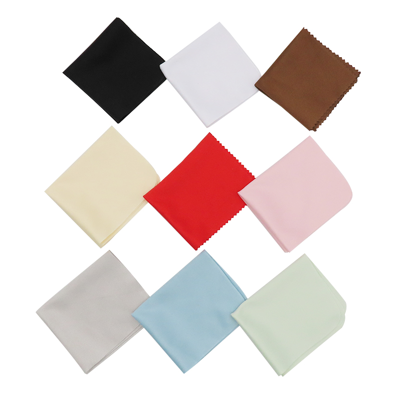 Different color microfiber cloth and pouch