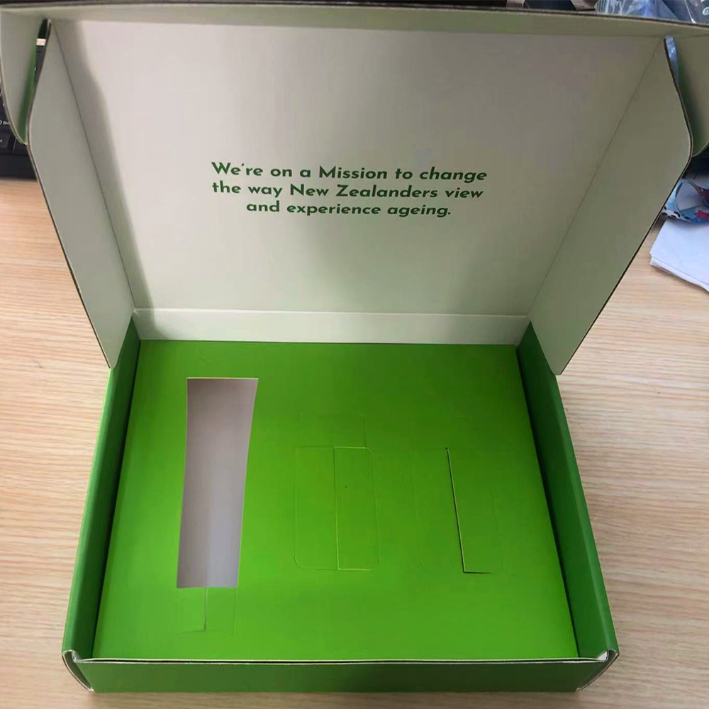 OEM Factory Custom Corrugated Gift Fold Box Eco-Friendly Shipping Paper Mailer Packaging with Logo Embossed