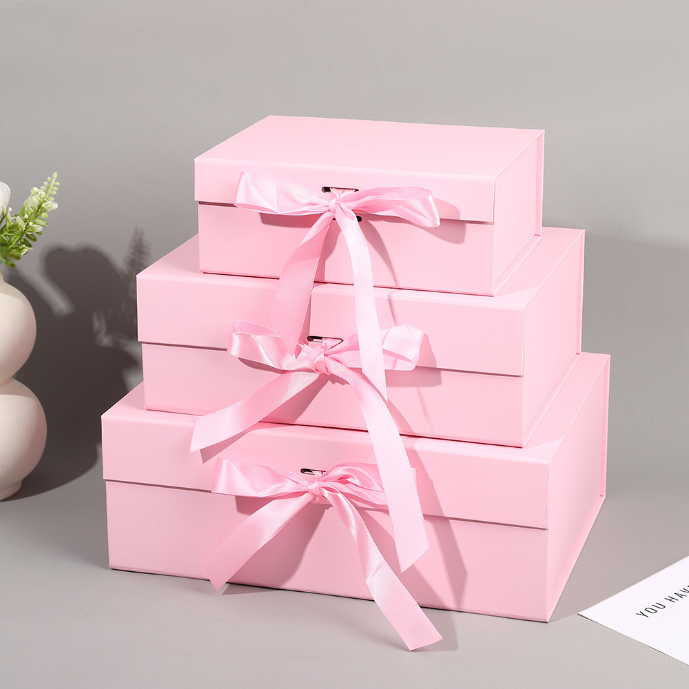 Specialty Paper Folding Gift Box Flip Magnetic Absorption Artistic Small Rectangular Valentine's Day Bow Packaging Printing