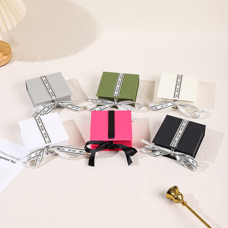 Custom Logo Magnetic Flip Cardboard Jewelry Paper Boxes With Ribbon Gift Jewelry Packaging Box