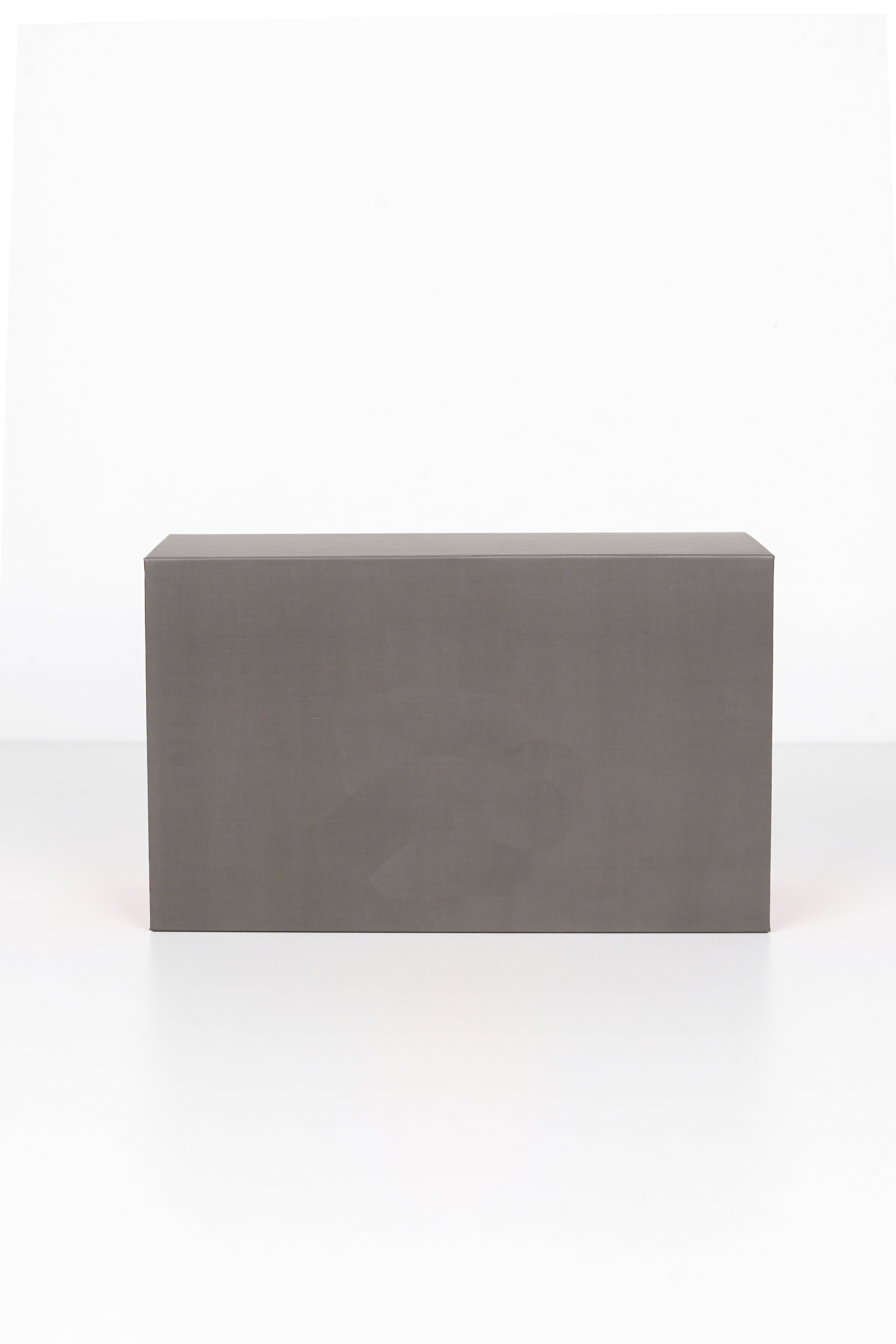 Wholesale Custom Matte Grey Rigid Gift Box, Premium Cardboard Magnetic Closure Box for Luxury Gifts, Cosmetics