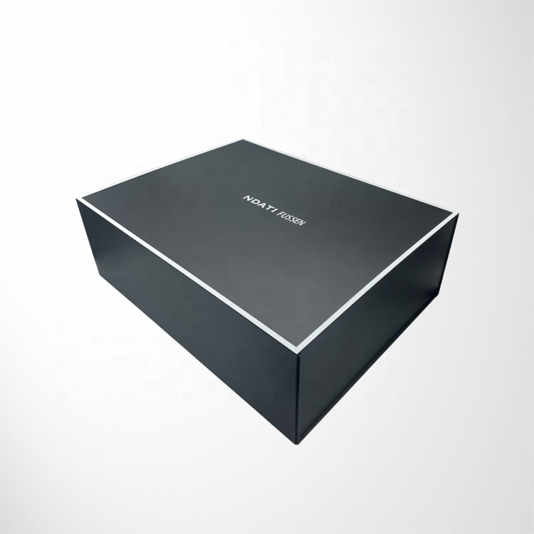 Custom Logo Luxury Box Magnetic Closure Lid Paper Rigid Cardboard Black Magnet Box Package Shoe Clothes Cardboard Gift Packaging