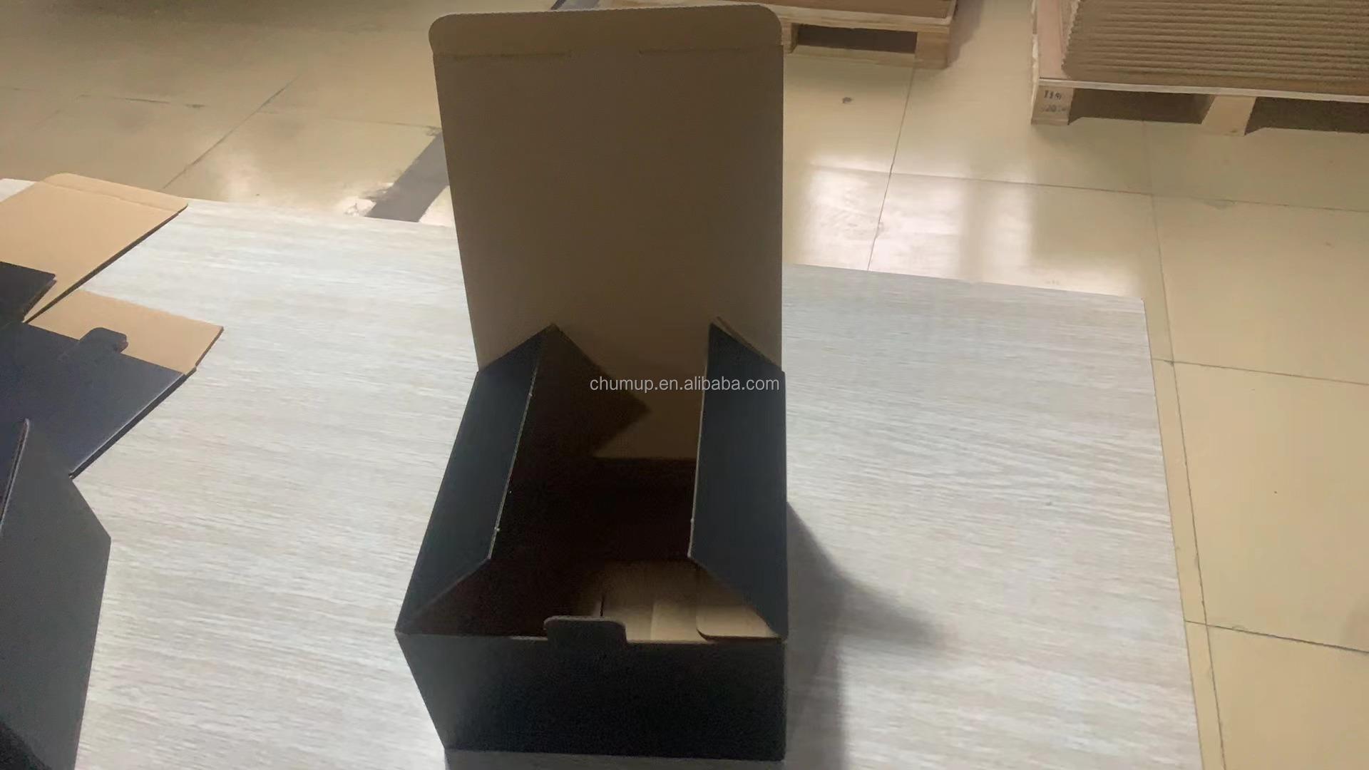 Customized Corrugated paper Box 2