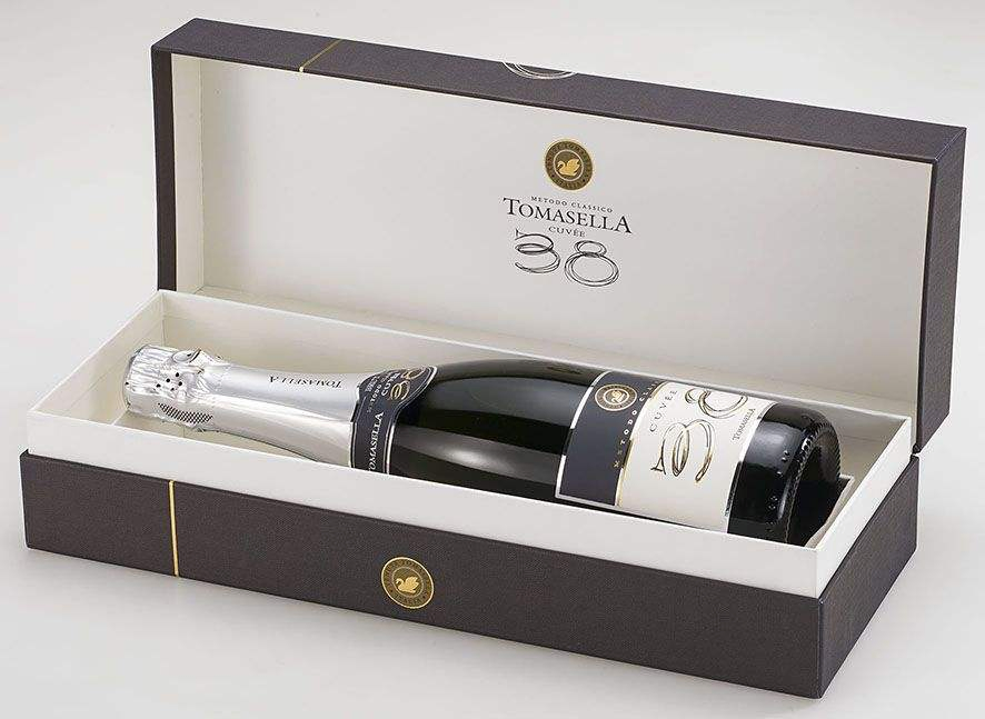 Premium Travel Metal Lock Customized Paper Box for Wine Luxury Customization Wine Packaging Cardboard Gift Box with Handle