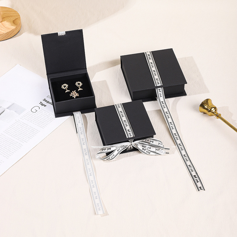 Custom Logo Magnetic Flip Cardboard Jewelry Paper Boxes With Ribbon Gift Jewelry Packaging Box