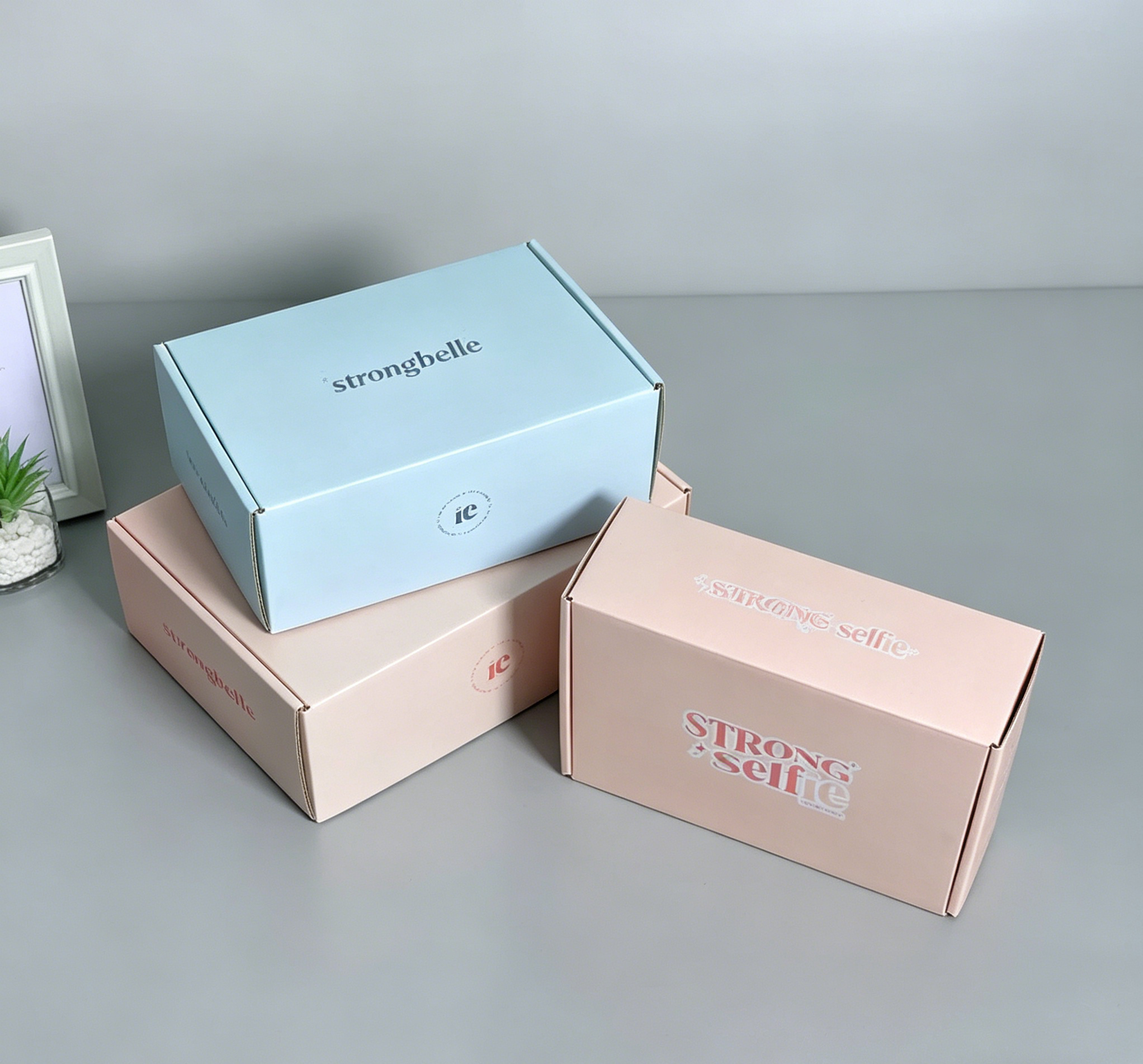 Luxury Eco-Friendly Green Gift Mailer Box Custom Logo UV Printed Rigid Cardboard Box Recyclable Premium Packaging for Cosmetics