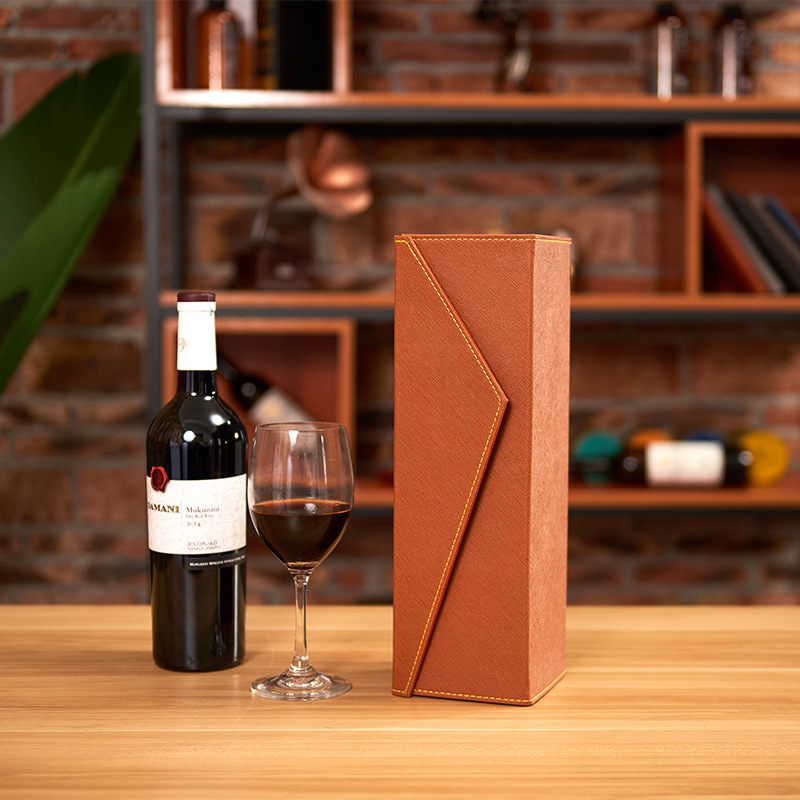 Red Vintage PU Leather Wine Gift Box Empty Portable Folding Presentation Box with Stamping for Candle Wine Gift Packing