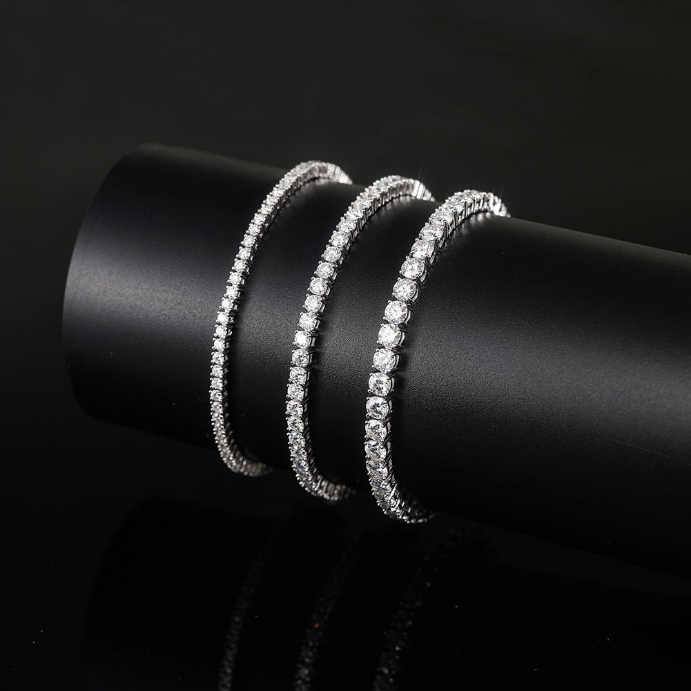 Moissanite Tennis Chain Scene 3