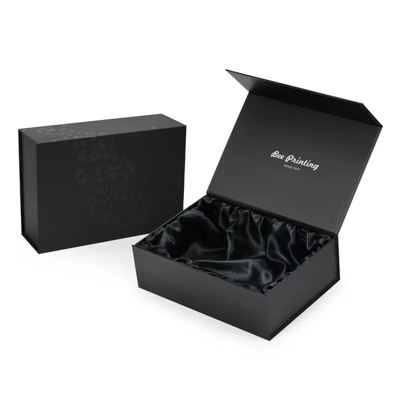 Luxury Folding Magnetic Black Makeup Gift Box Packaging with Satin Lined Inside Packing for Jewelry Cosmetic Perfume