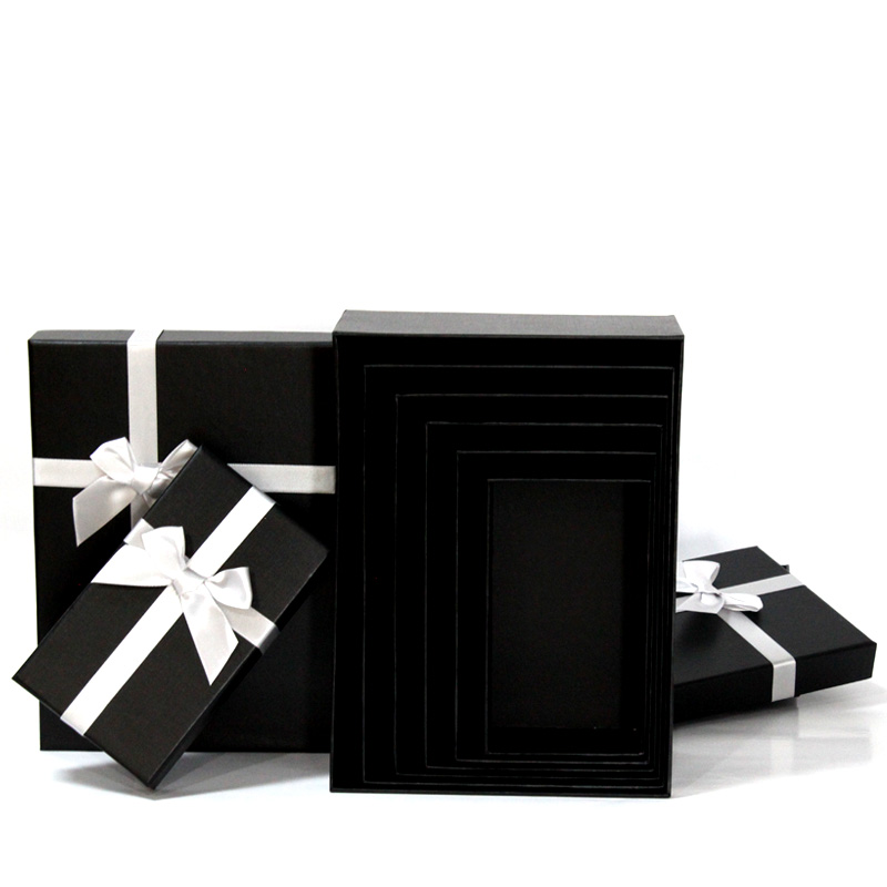 Wholesale Eco-Friendly Luxury Cosmetic Gift Box Black Packaging Recycled Materials Embossing Matt Lamination Custom Logo Blush