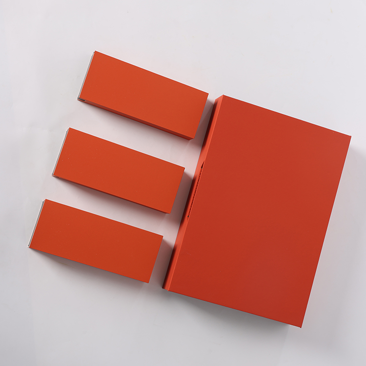 Holiday Season Party Celebration Gift Box Set Accessory Supply for Present Packaging Container Paper Boxes Genre
