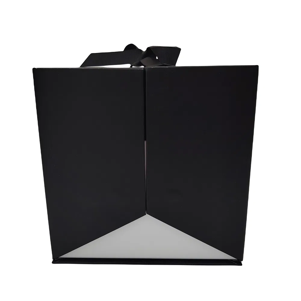 Wholesales Black Luxury Gift Boxes Perfume Box for Cosmetic Gift Bag Wedding Paper Box