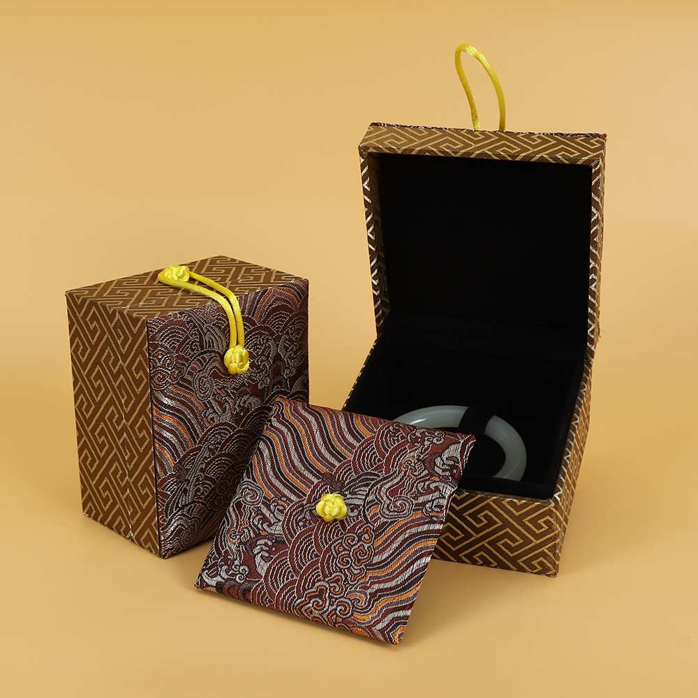 Wholesale Customization Chinese style jewelry packaging celebration gift box necklace bracelet ring Brown velvet jewelry box