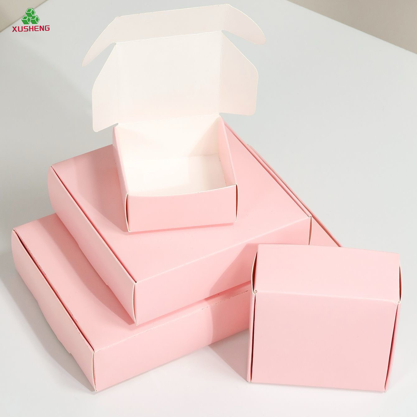 Eco-Friendly Biodegradable Recyclable Packaging Boxes with Handle and Embossing for Shoes &amp; Watch Gifts Mailing