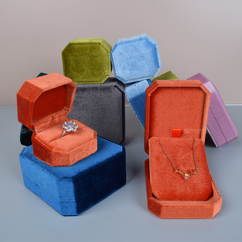 Jewelry Box Detail 4