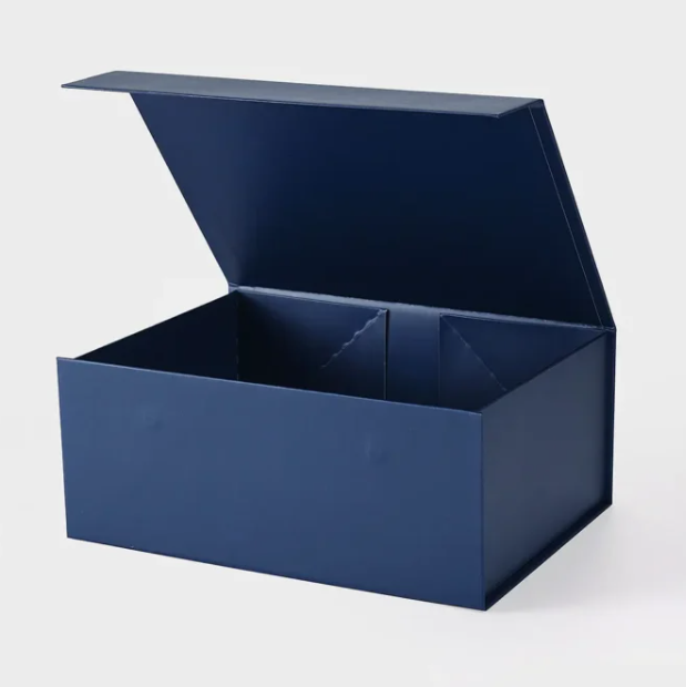 Custom Logo UV Coating Magnetic Rigid Gift Box with Sponge Lining Recyclable Carton Handle Luxury Packaging