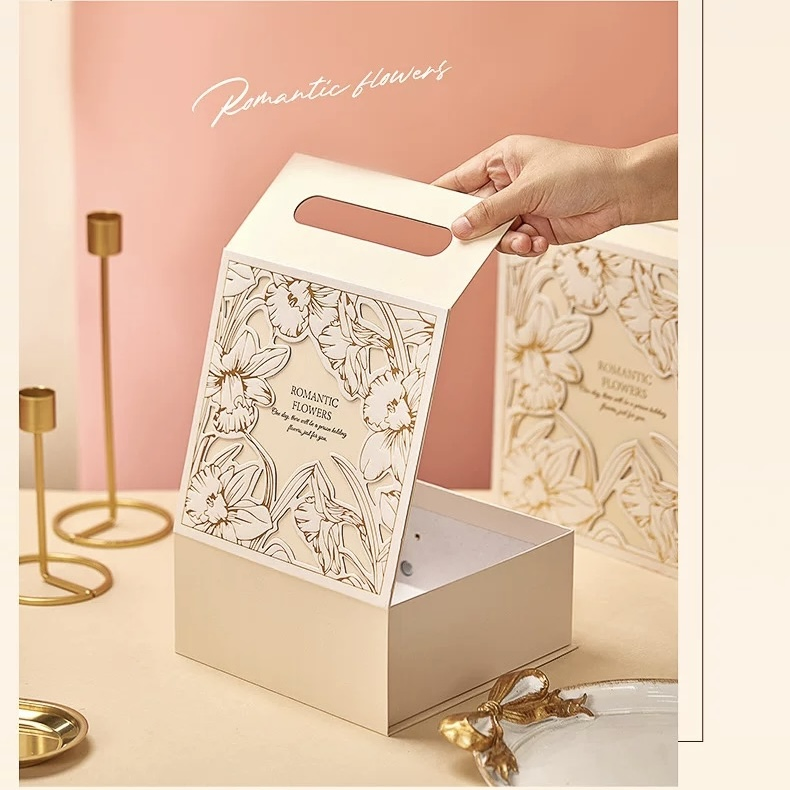 Luxury Custom Rigid Cardboard Magnetic Packaging Paper Cosmetic Carrying Gift Box for Wedding Birthday Holidays