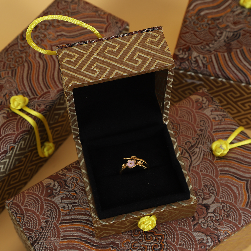 Wholesale Customization Chinese style jewelry packaging celebration gift box necklace bracelet ring Brown velvet jewelry box