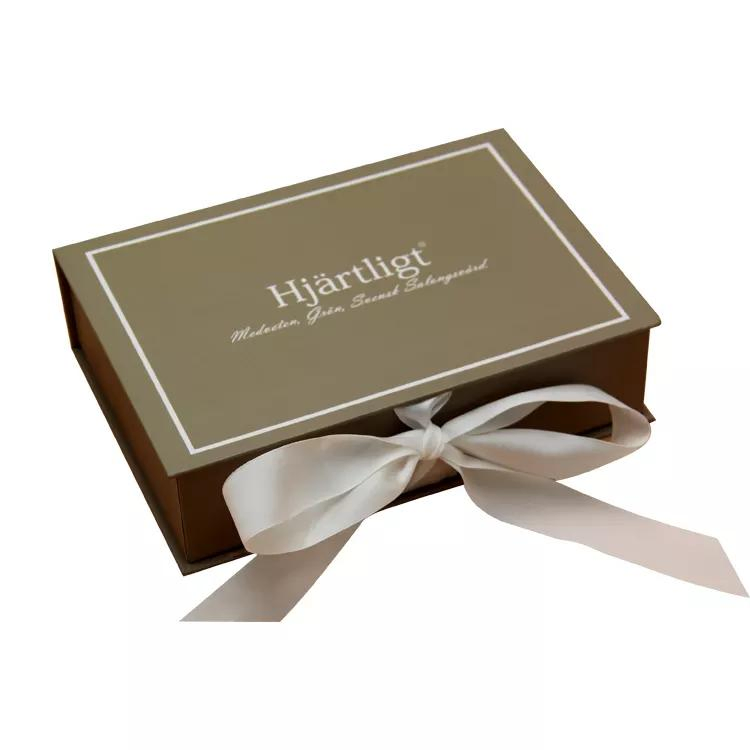 High End Folding Apparel Gift Box with Ribbon Custom Luxury Wedding Dress Shirts Shoes Magnetic Packaging Boxes Baby Clothes
