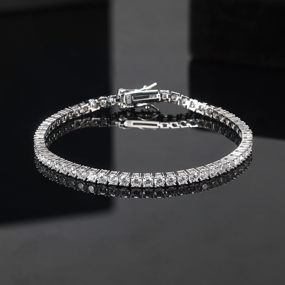 Moissanite Tennis Chain Scene 2
