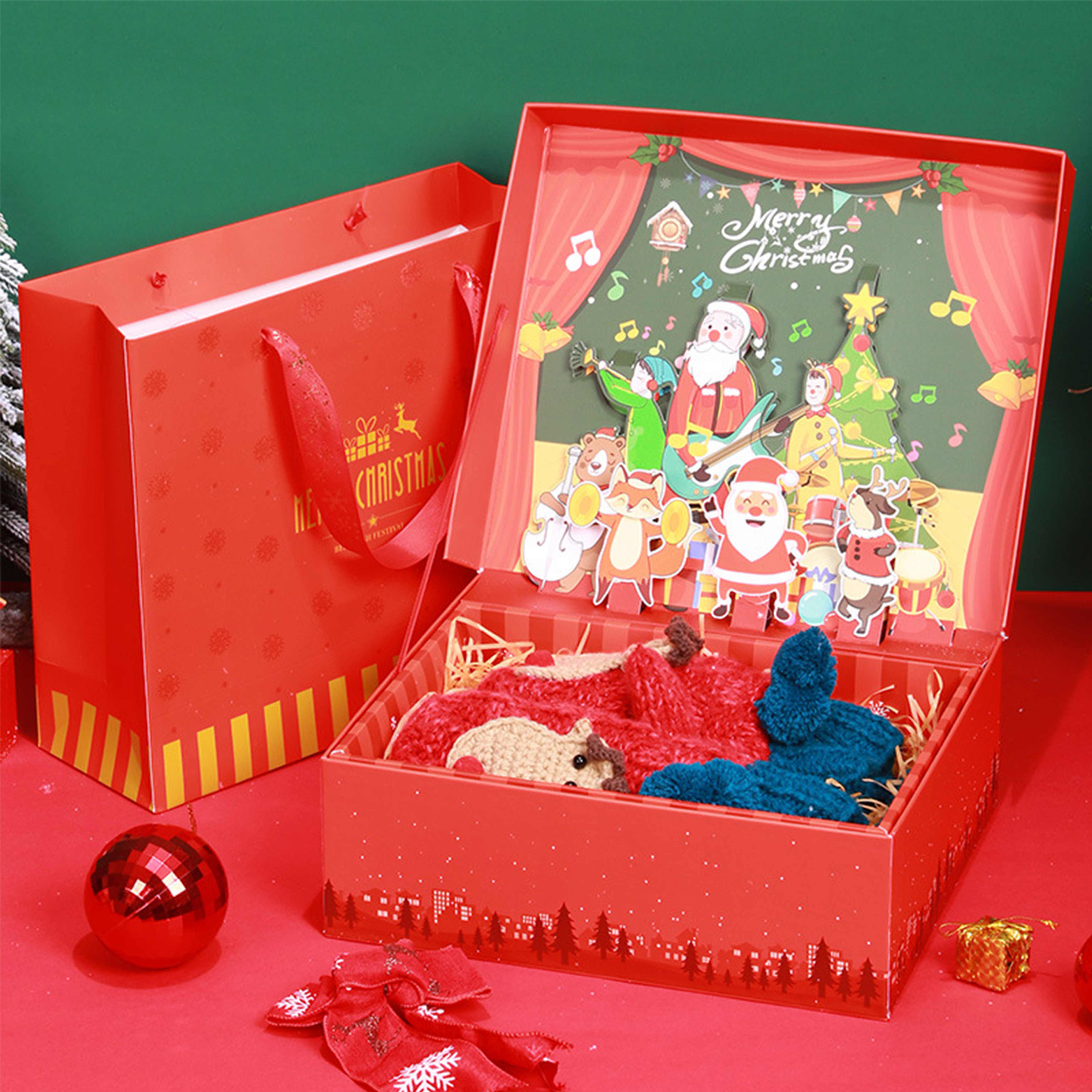 Christmas Gift Box and Bag Set with Folder Style Packaging Glossy Lamination Recyclable Art Paper Custom Greeting Card