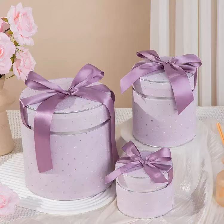 Luxury Gift Box Packaging Wedding Cardboard Gift Box Reusable Round Perfume Paper Packaging with Ribbon with Lid Gift Box