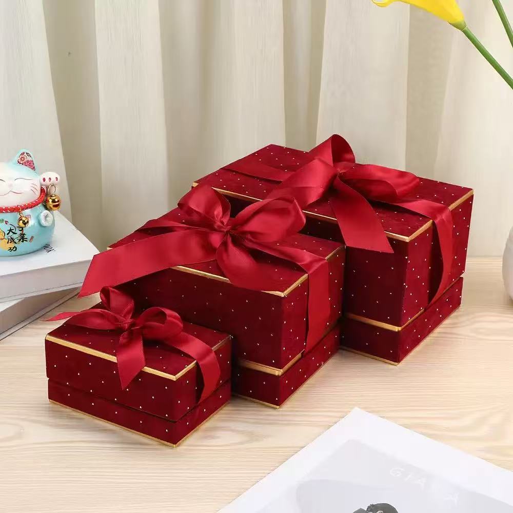 Luxury Gift Box Packaging Wedding Cardboard Gift Box Reusable Round Perfume Paper Packaging with Ribbon with Lid Gift Box