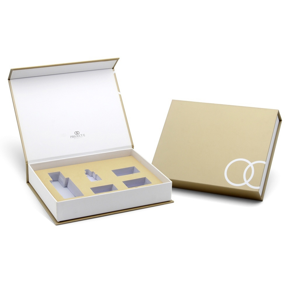Custom logo Cardboard Foldable Rigid Qr Code Box Packaging Perfume Cosmetic Magnetic Closure Gift Packaging Box With Insert