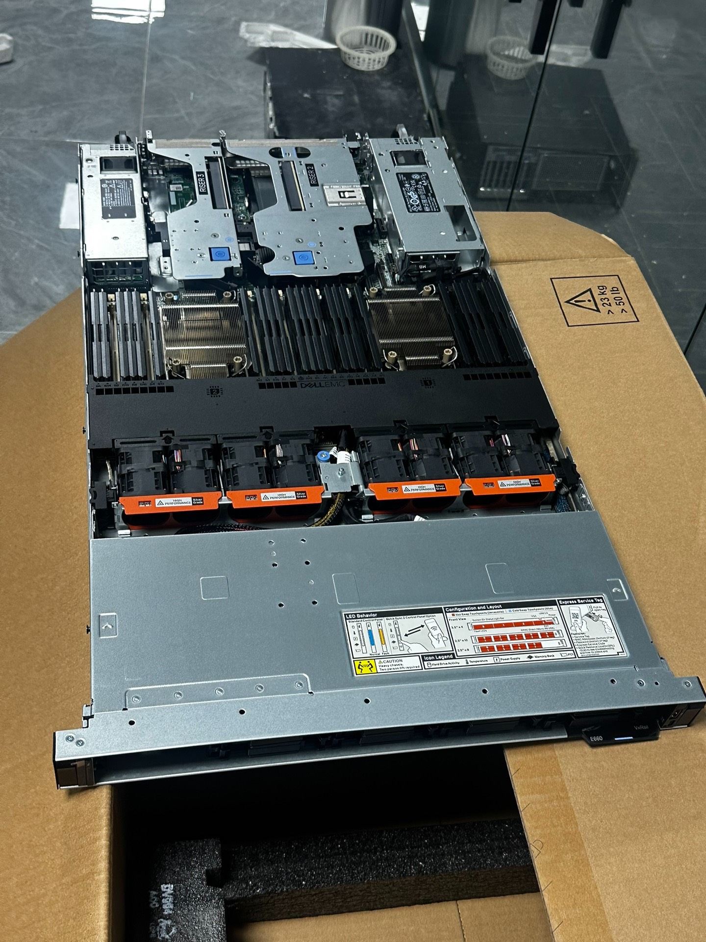 PowerEdge R650 Detail 1