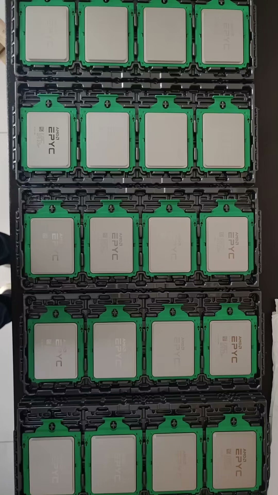 Hot Selling Original AMD EPYC CPU 7001 7002 7003 Series High Performance 8 16 24 32 64  Cores Cpus Processor