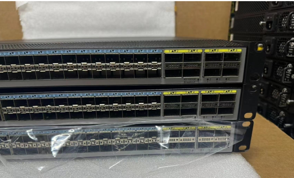 Used or New CE6860-48S8CQ-EI Network Switch with 48x 10G/25G & 8x 40G/100G QSFP28 Ports Two Power Supplies & Two Fans
