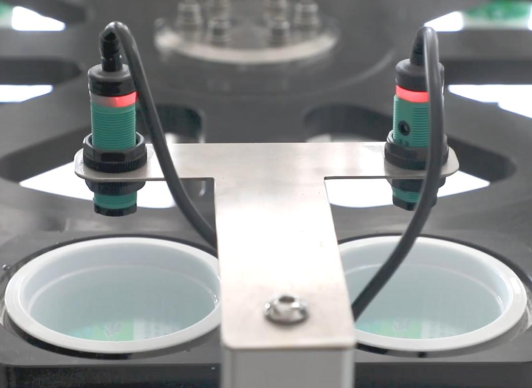 Yoghurt Cup Liquid Filling Sealing Machine Cup Washing Filling Sealing Machine