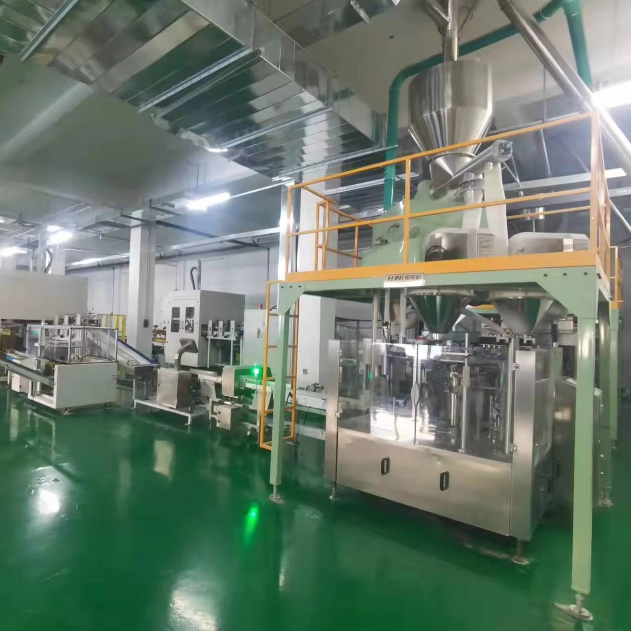 Fully Automatic Vertical screw conveyor 1kg 2.5kg 5kg PE Bag Packaging Machine Hot Sealing Multi-station PLC Driven Line