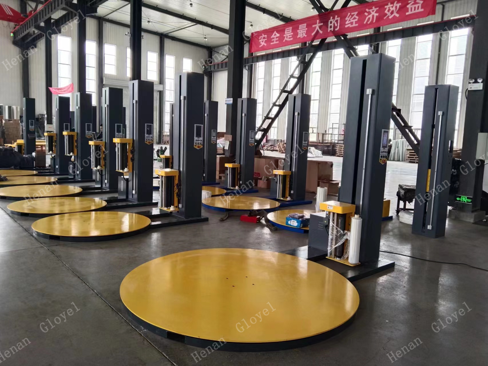 Electric Automatic PLC-controlled Motor-driven High Productivity Film Feeding Shrink Wrapping Machine For Pallet Food Beverage