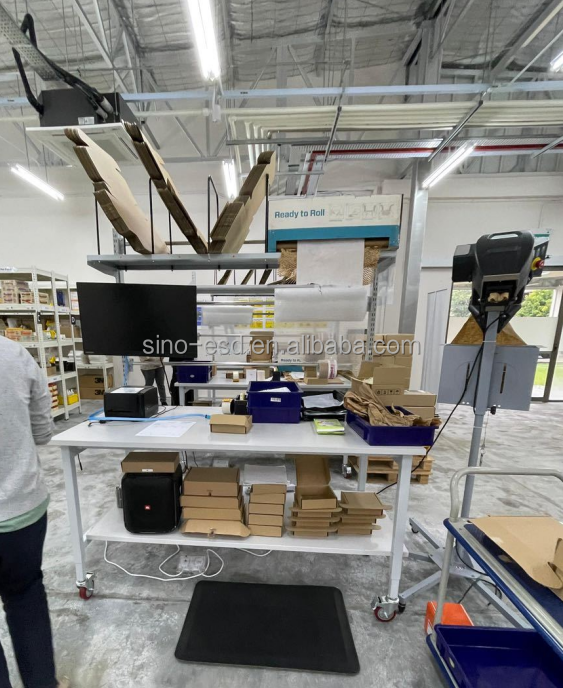 Produce Functional Packing Station Convenient packaging Table For Bulk Orders