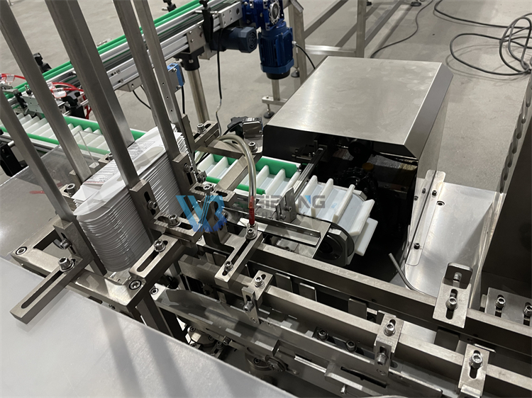 Push bottle mechanism