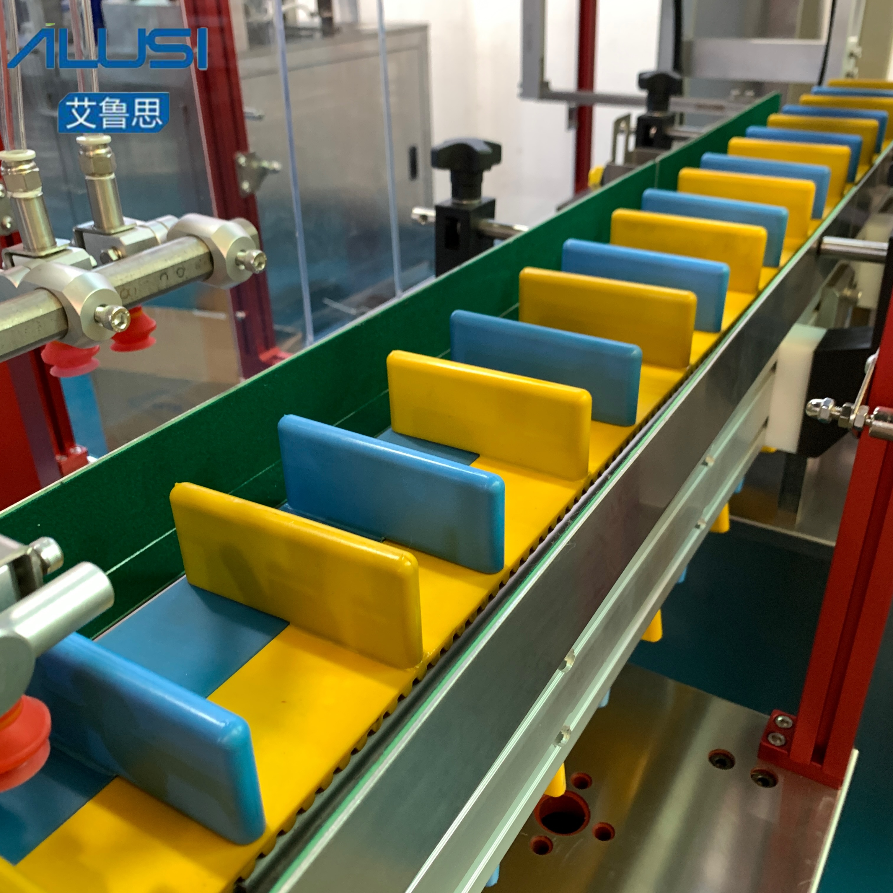 Industrial-Strength Box Gluer Machine Perfect for Carton and Folder Gluing Needs Folding Gluing Cartooning Machines