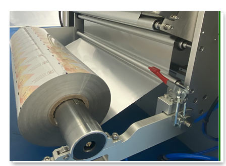 Feeding film structure