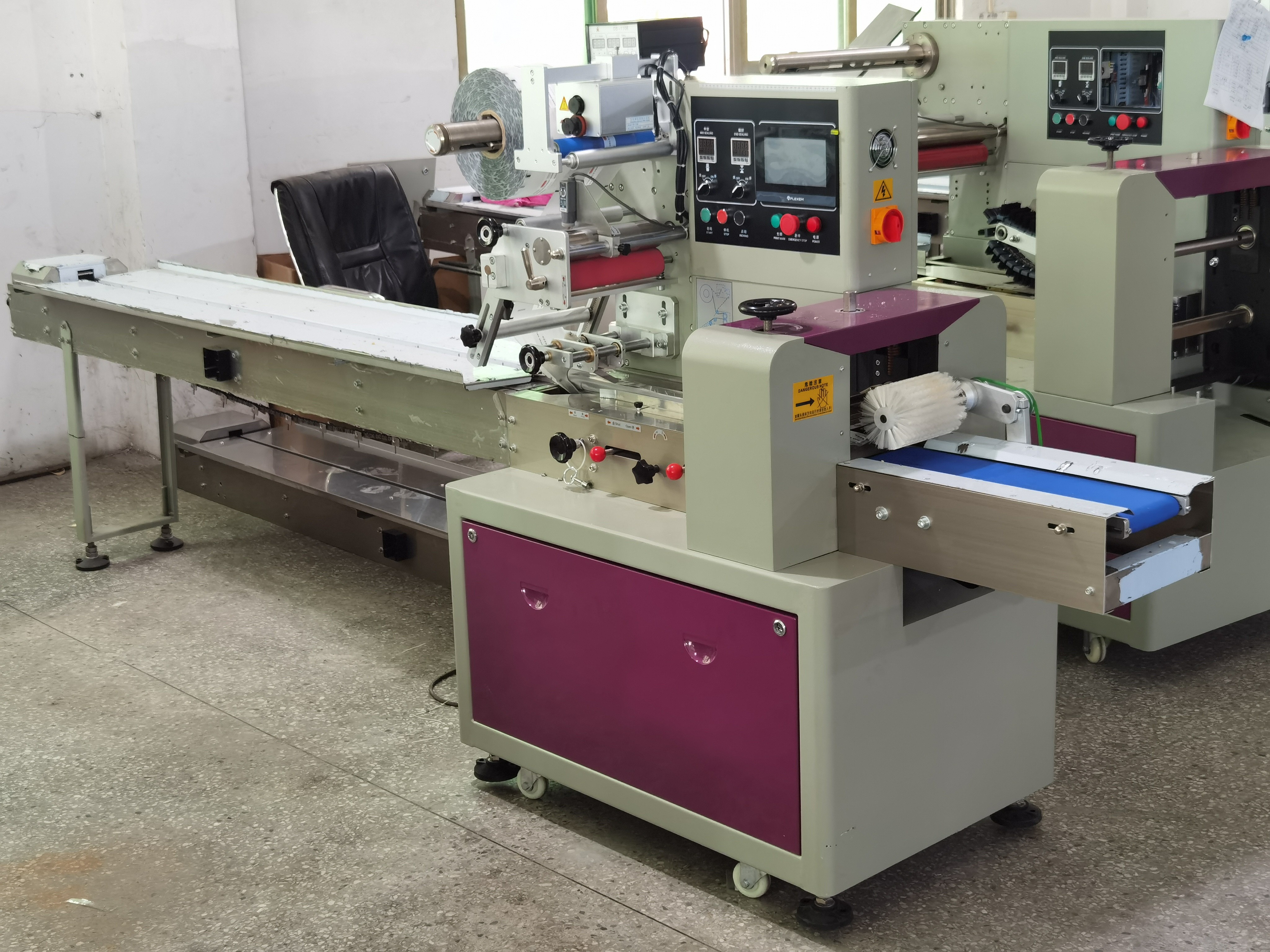 Horizontal Wafer Biscuit Pillow Bag Flow Packing Machine
