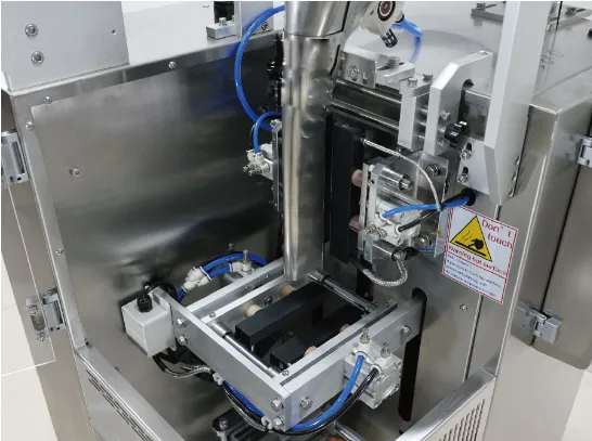Automatic Back Seal Round Corner Milk Tea /Coffee/Cereal Probiotic Powder Powder Packaging Machine Detail 1