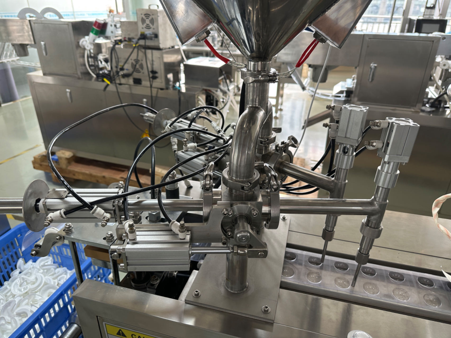 High Speed Honey Jam Blister Packaging Machine Thermoforming Blister Packing Machine