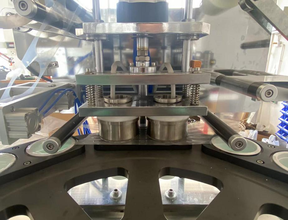 Yoghurt Cup Liquid Filling Sealing Machine Cup Washing Filling Sealing Machine